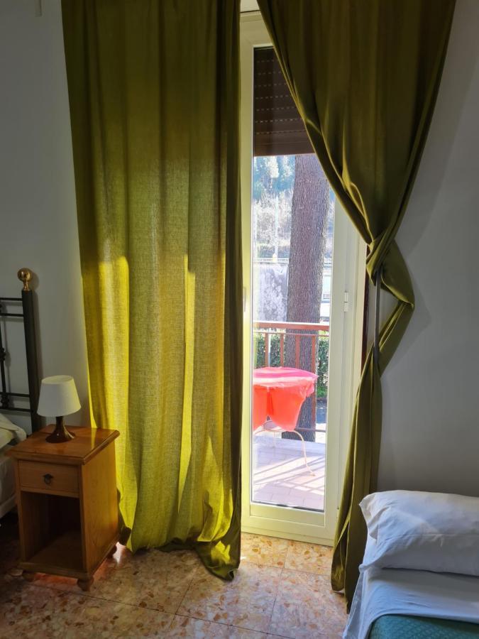 ホテル La Palazzina ローマ エクステリア 写真