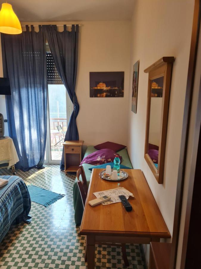 ホテル La Palazzina ローマ エクステリア 写真